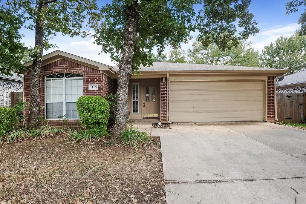 1113 Glen Creek Drive, Mansfield