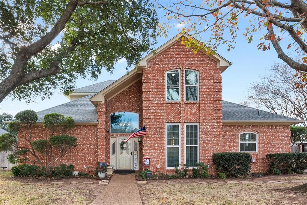 6702 Capitol Hill Drive, Arlington