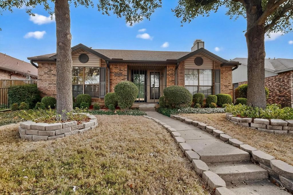 3836 O B Crowe Drive, Dallas