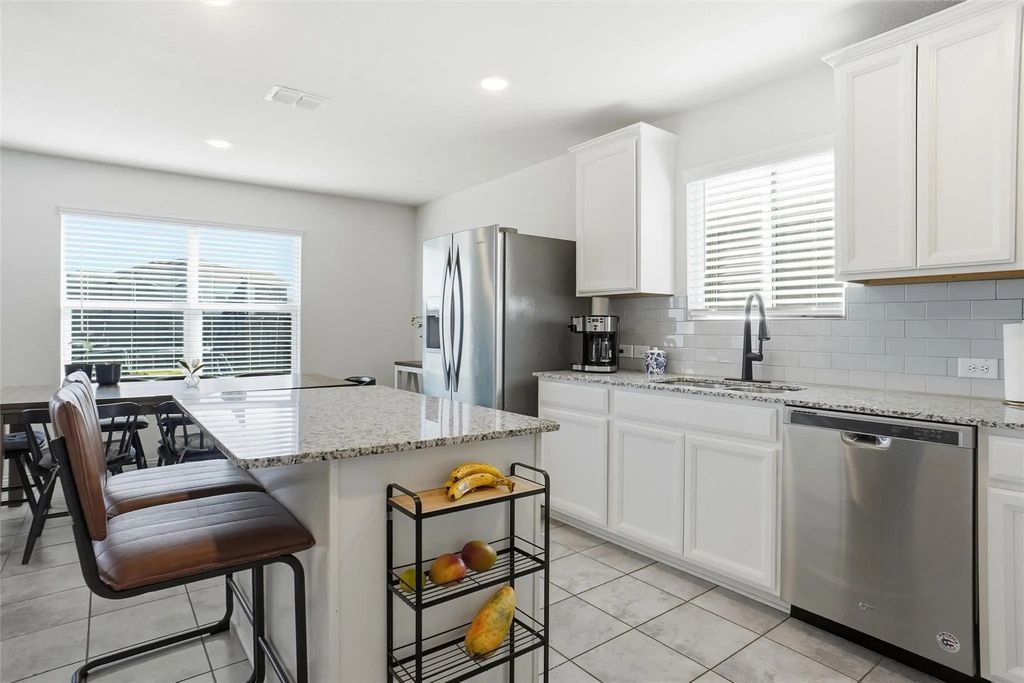 1719 Ackerly Drive, Forney