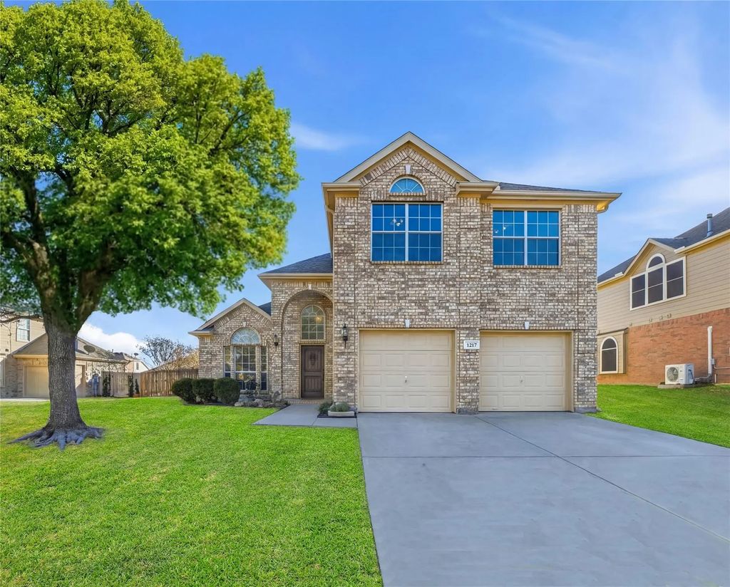 1217 Black Hawk Drive, Fort Worth