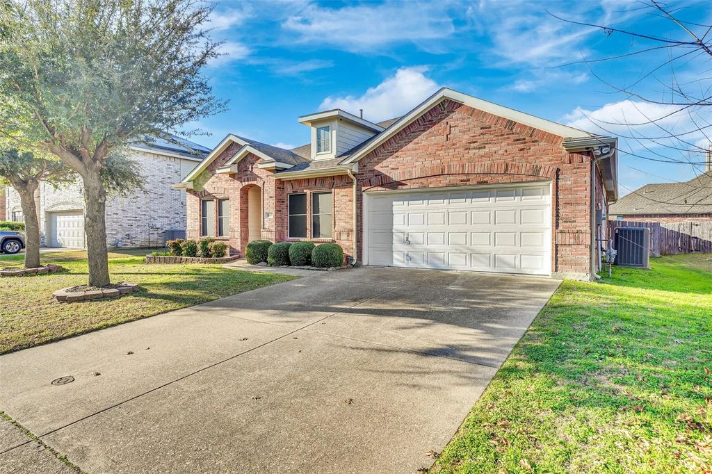 5819 Twilight Drive, Grand Prairie