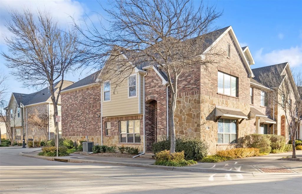 201 Brick Row Drive, Richardson
