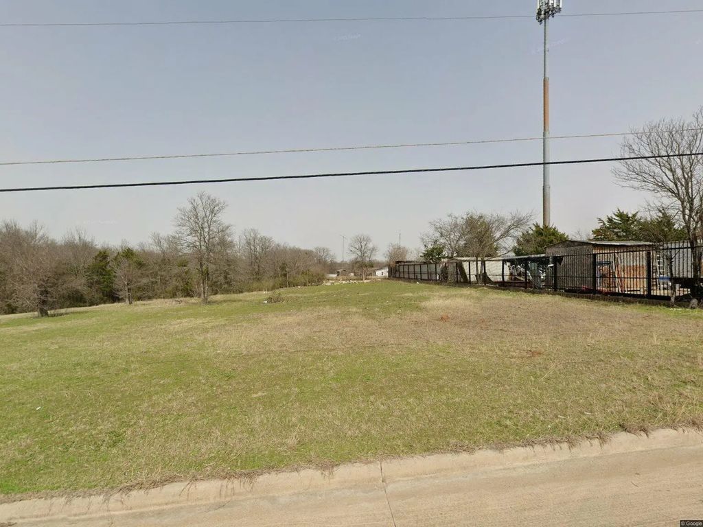 1213 Lyndon Avenue, DeSoto