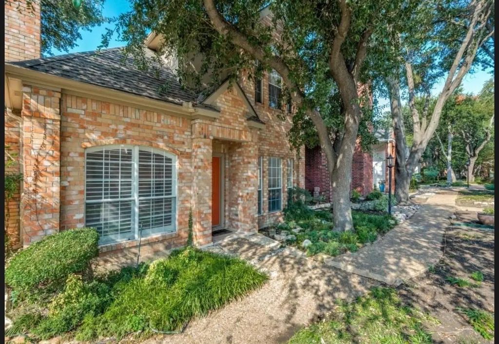 17719 Sunmeadow Drive, Dallas