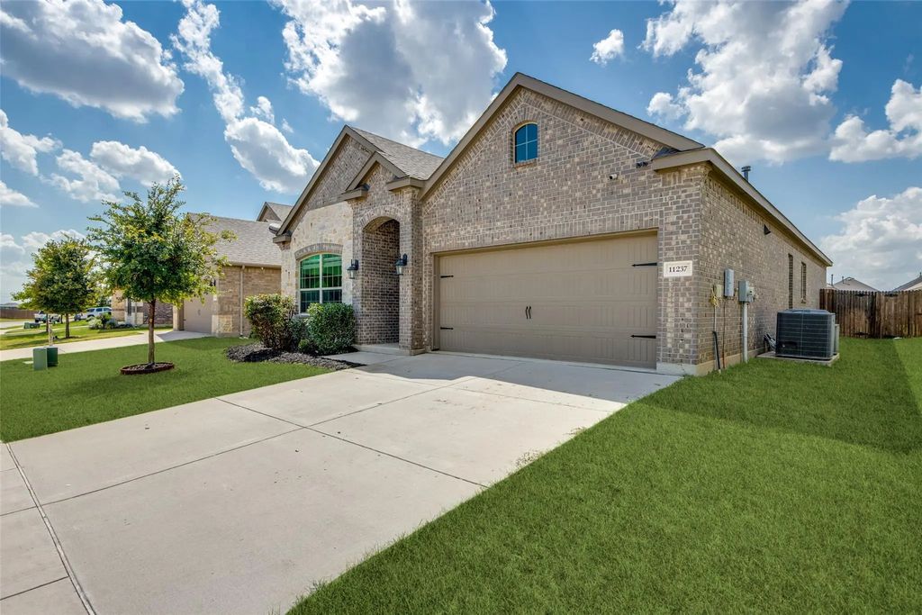 11237 Blaze Street, Aubrey