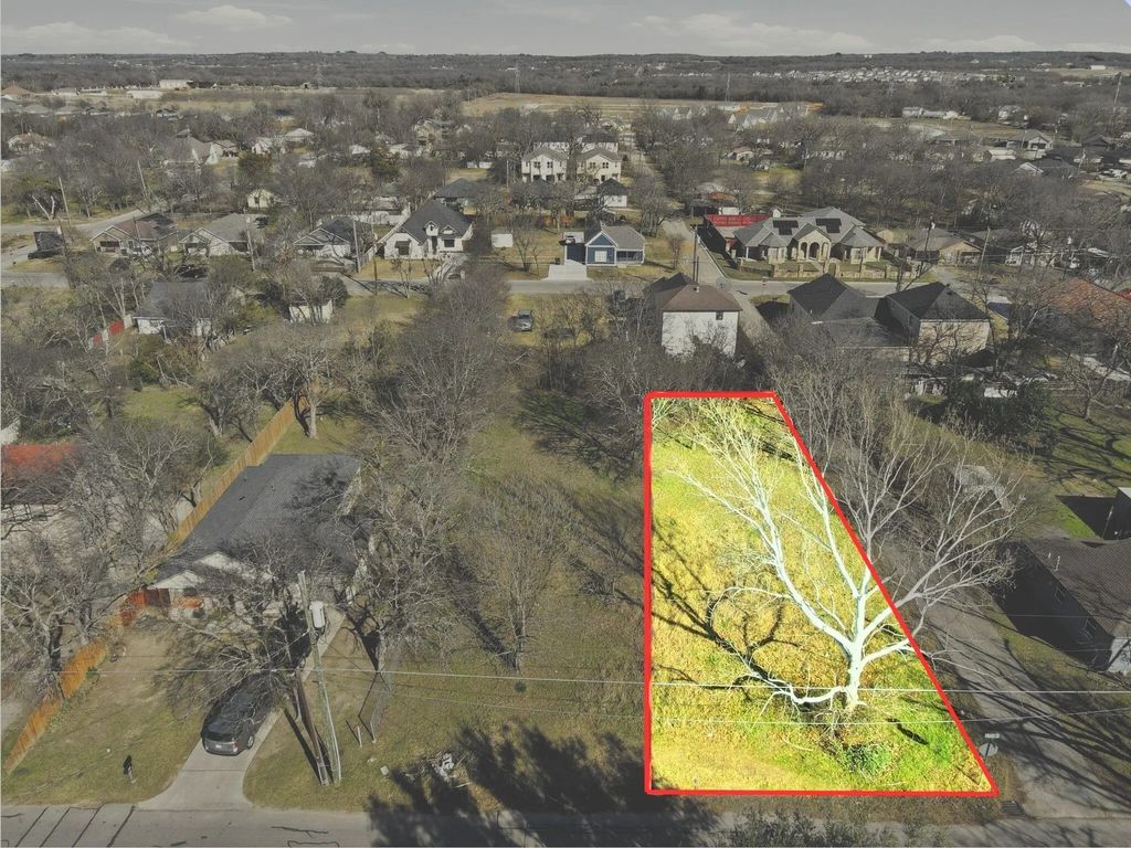 802 Chase Avenue, Cleburne