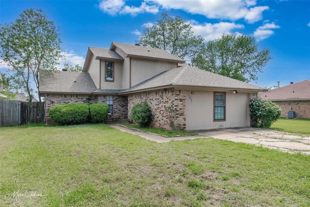 103 S Parkridge Drive, Benton