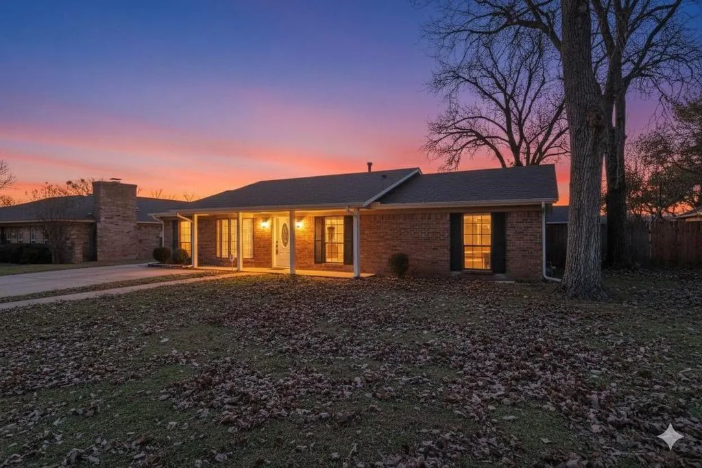 2134 Wellington Drive, Grand Prairie