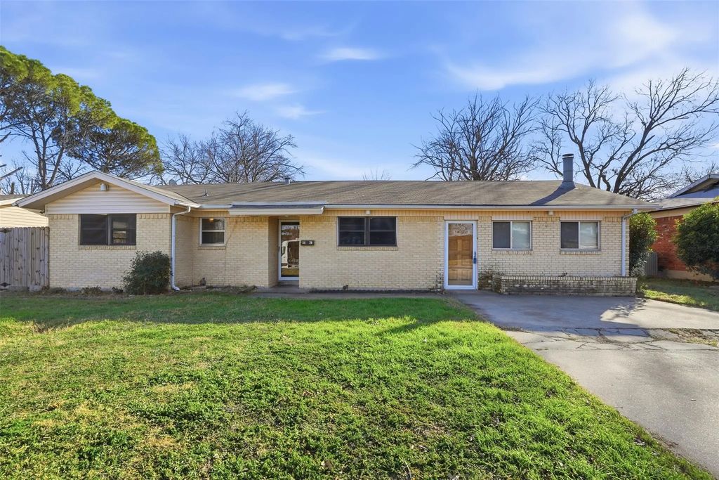 5420 Jane Anne Street, Haltom City