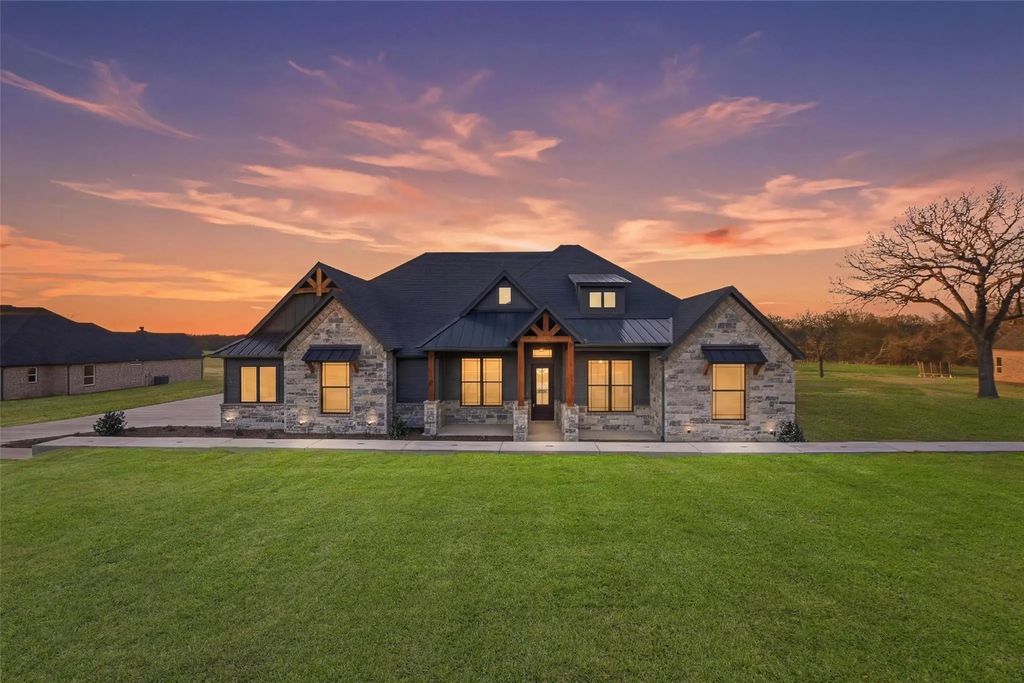 195 Rio Rancho Drive, Decatur