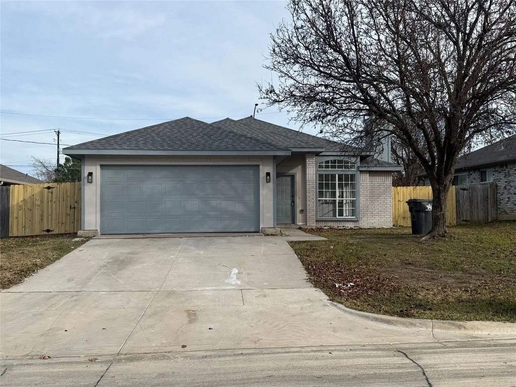 6005 Meadowdale Road, Arlington