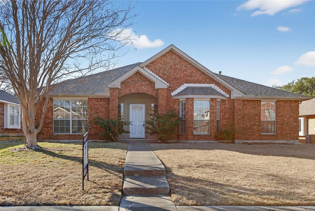 1302 Silver Maple Drive, Carrollton