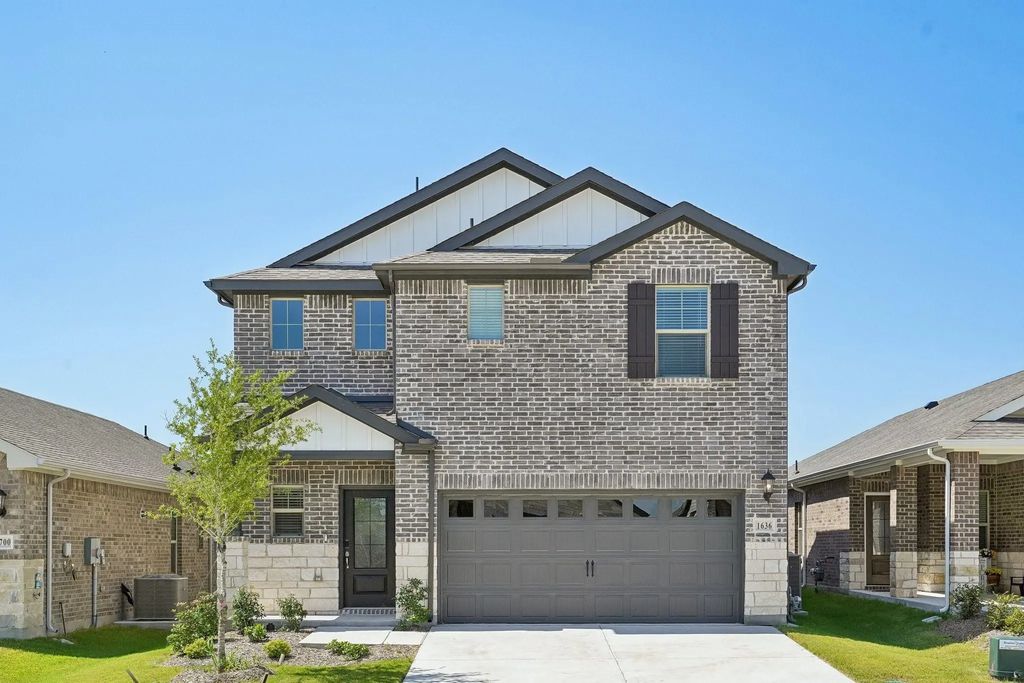 1636 Arches Road, Anna