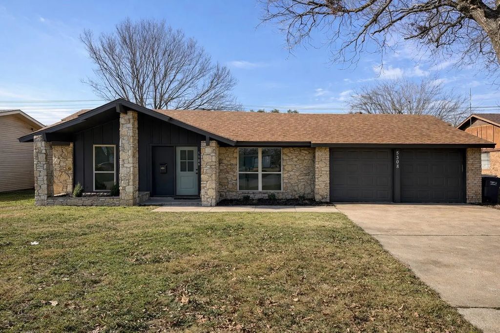 5308 Wentworth Street, Fort Worth