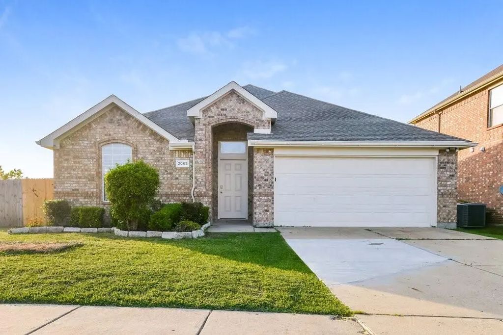 2063 Fair Crest Trail, Forney