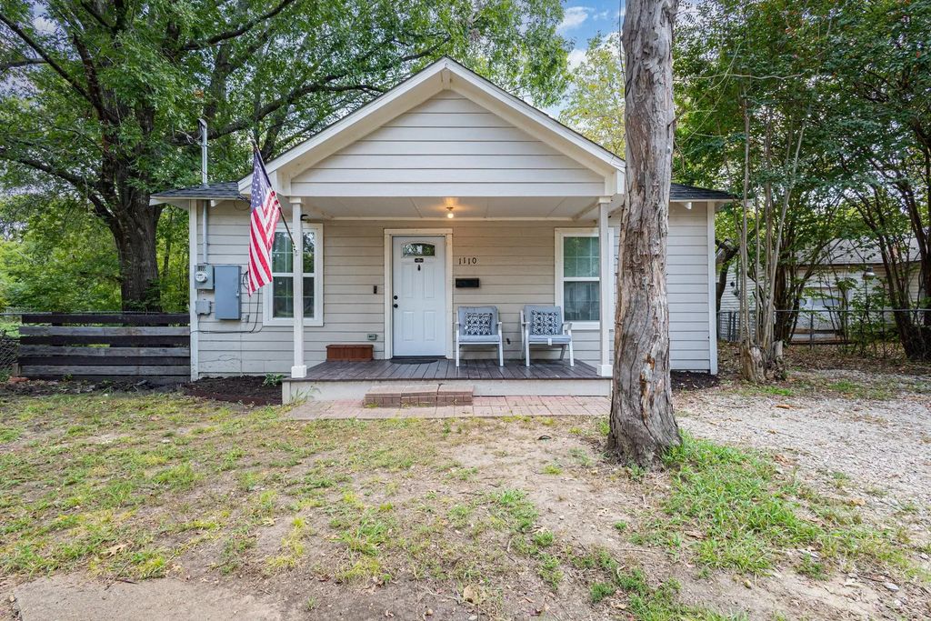 1110 N Catherine Street, Terrell
