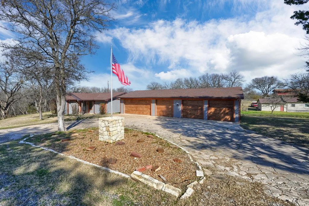 64 Elm Drive, Pottsboro