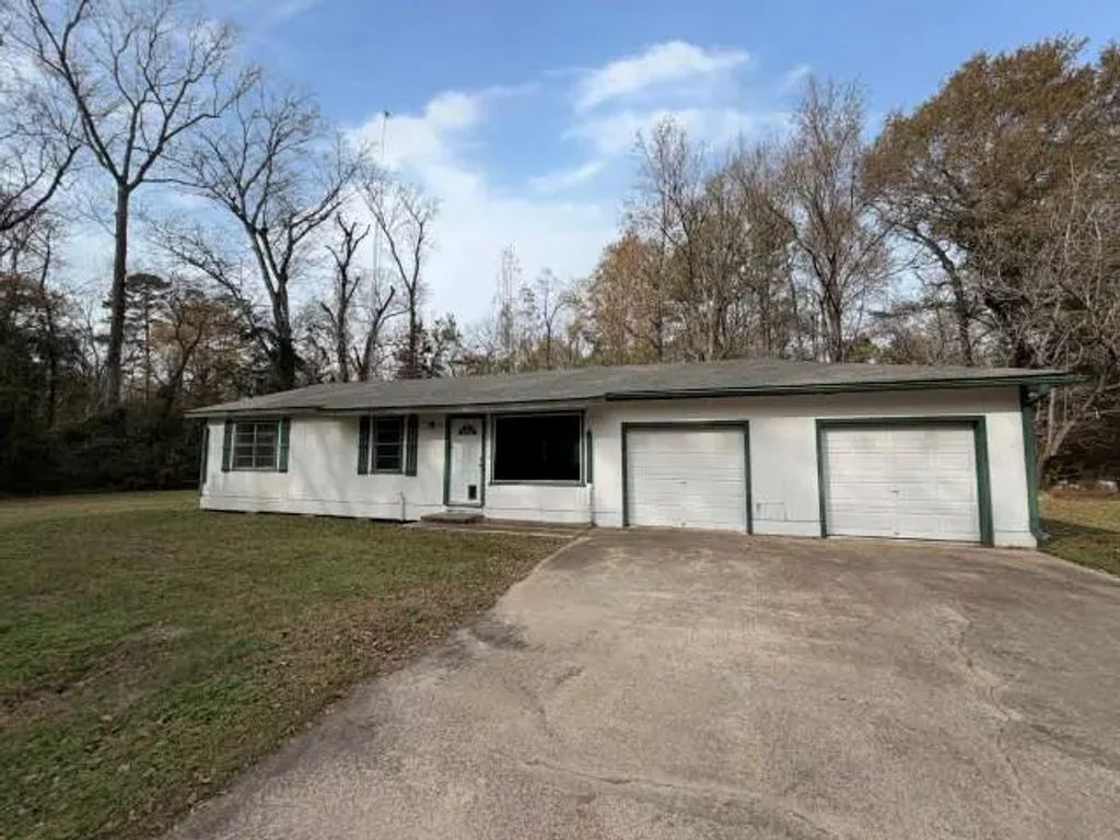 486 County Road 3811, Hawkins