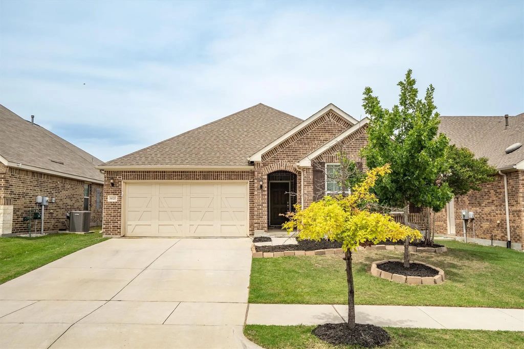 6620 Roaring Creek, Denton