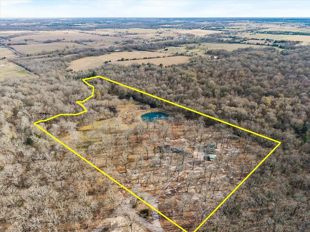 4663 Private Road 4326, Campbell