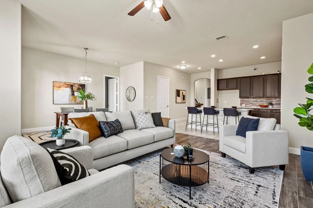 7203 Fallen Crest Lane, Arlington
