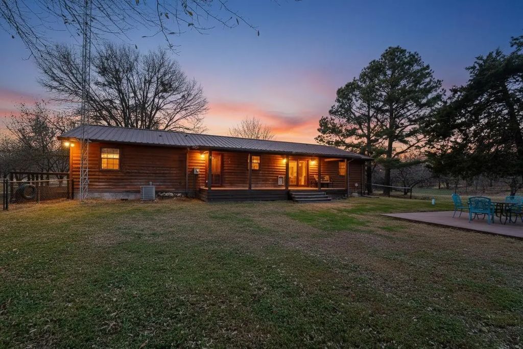 623 Rs County Road 1250, Emory