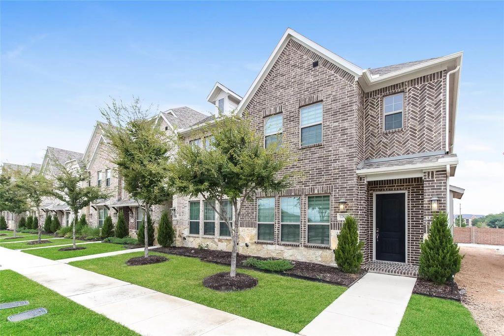 12834 Perrin Lane, Farmers Branch