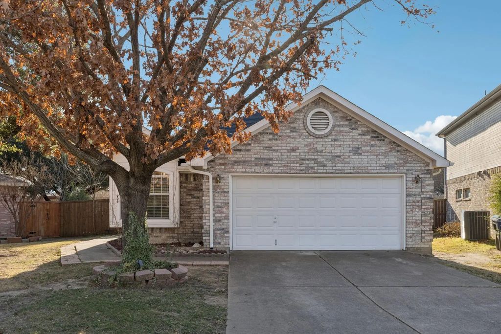 906 Park Row Circle, McKinney