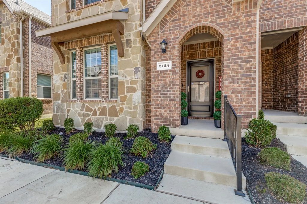 2124 Steer Creek Place, Mesquite