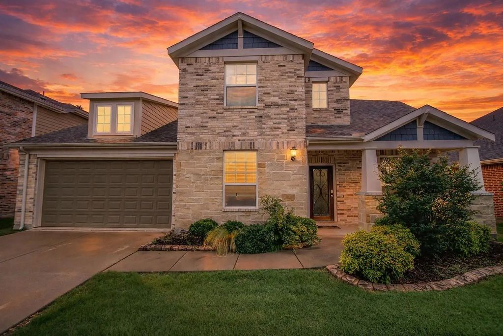 1725 Settlement Way, Aubrey
