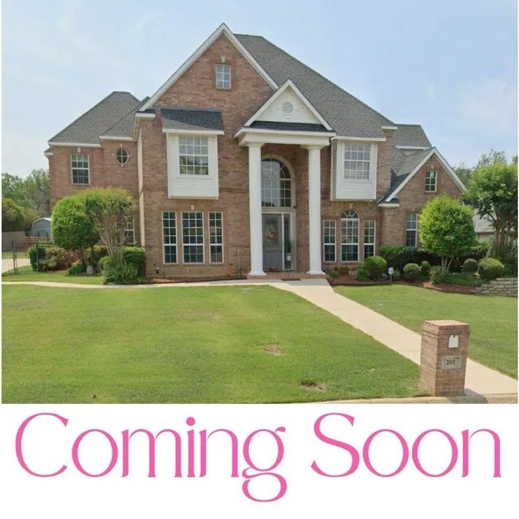 203 W Greenbriar Lane, Colleyville