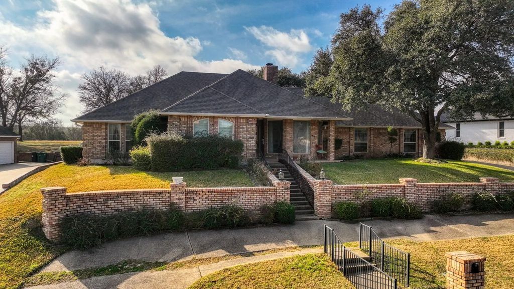 11705 Wind Creek Court, Fort Worth