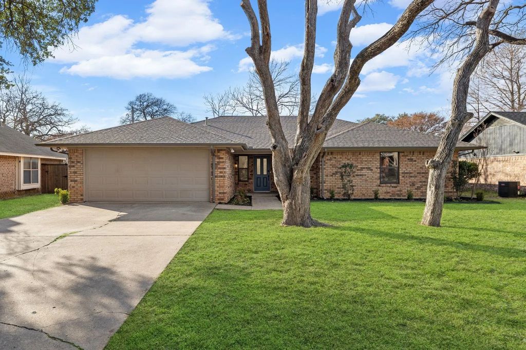 4720 Michelle Drive, Arlington