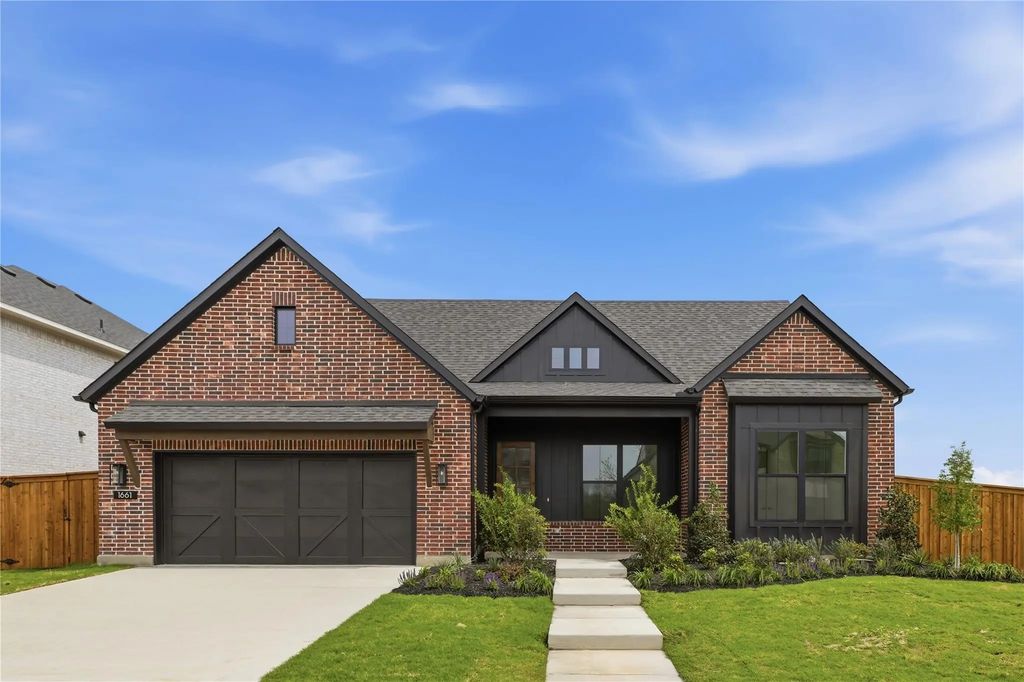1661 Cedar Elm Way, Burleson