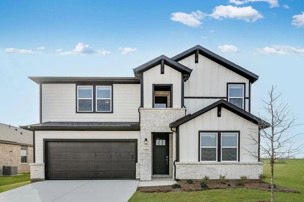 1451 Arciones Road, Fort Worth