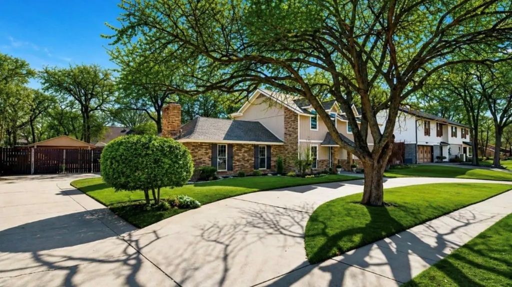 3804 Ashbury Lane, Bedford