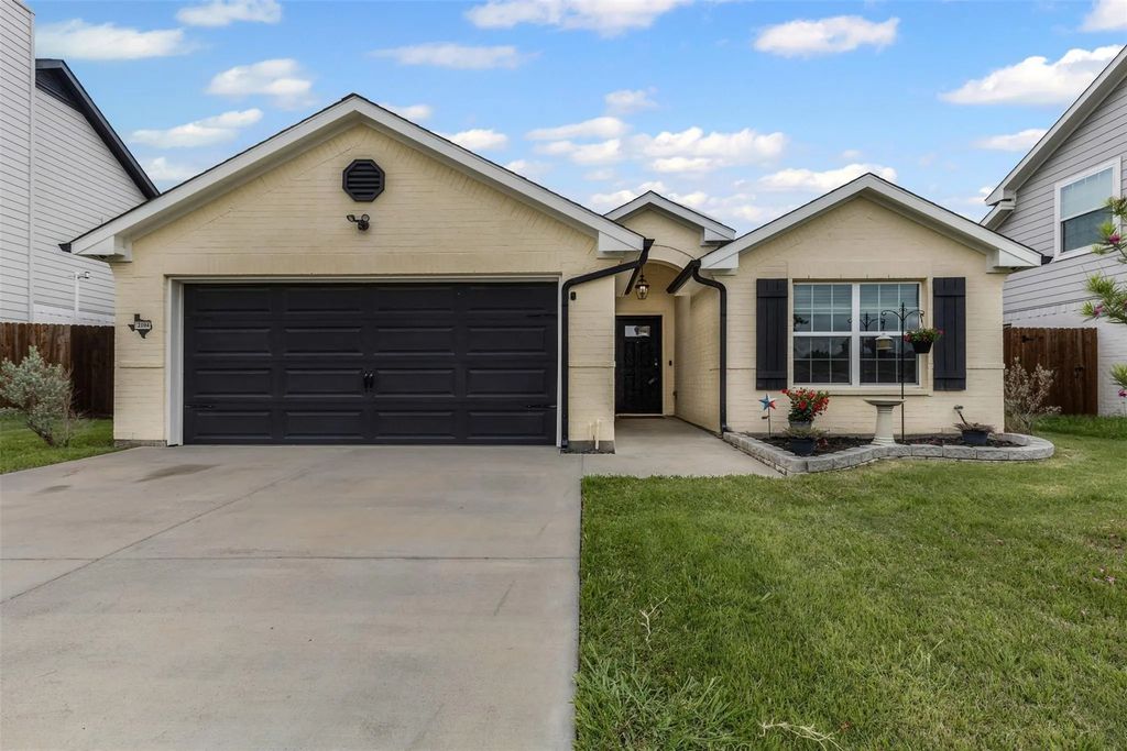 2104 Shane Avenue, Fort Worth