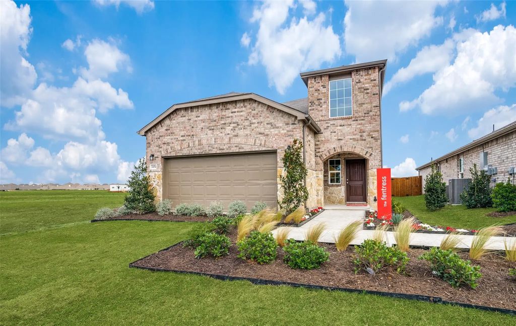 2304 Bay Laurel Lane, Forney