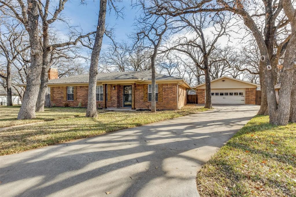 3205 S Lipsey Street, Decatur