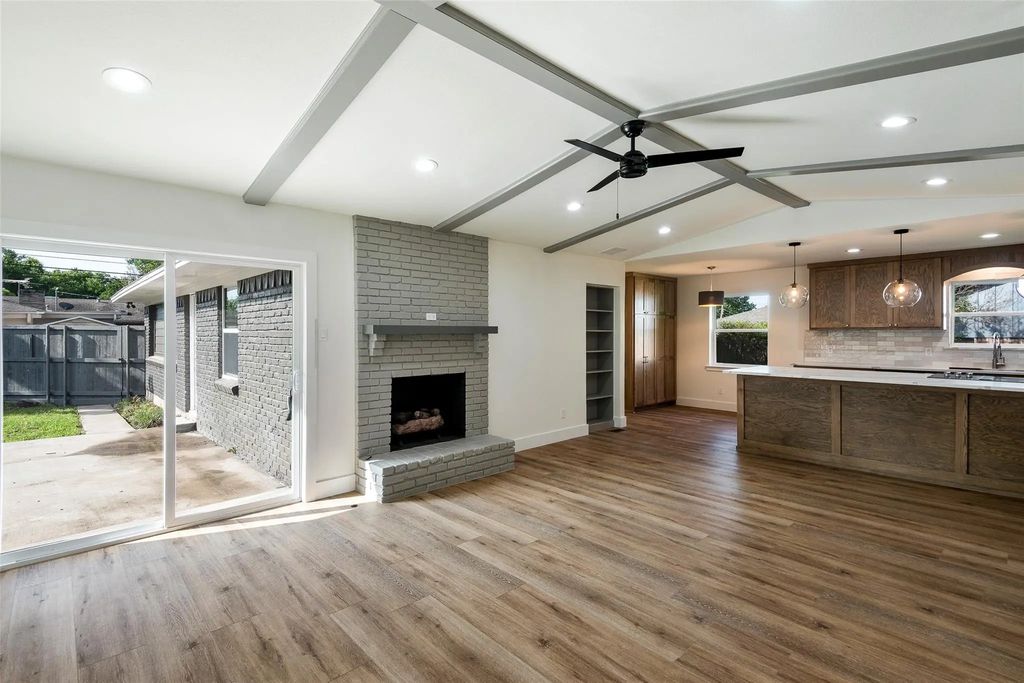 13880 Far Hills Lane, Dallas