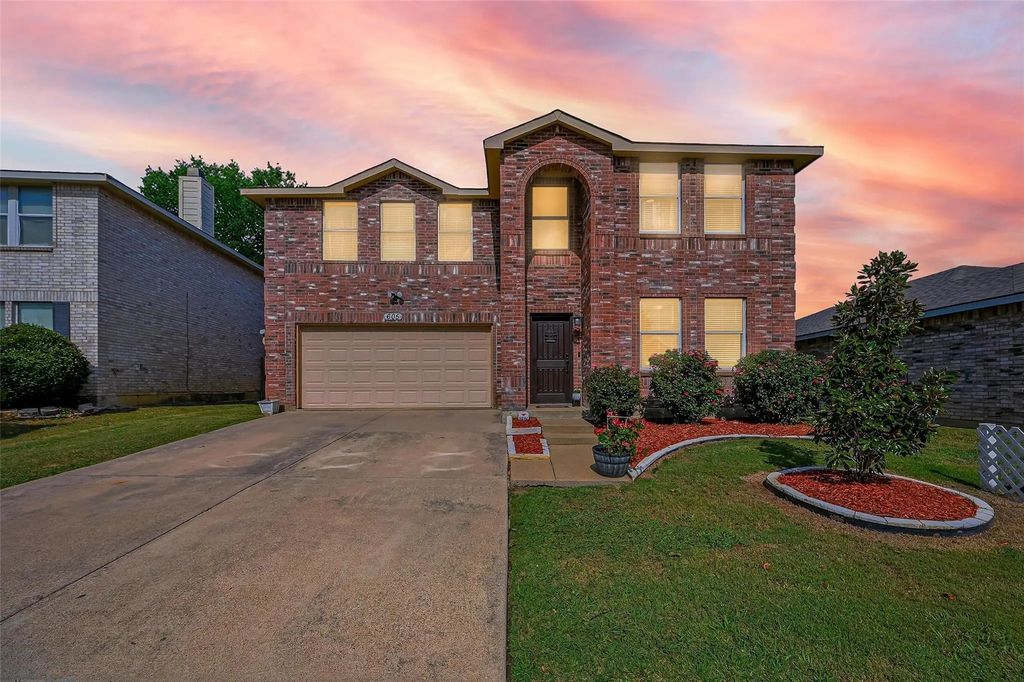 605 Jagera Way, Arlington