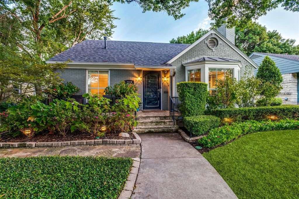 2318 Barberry Drive, Dallas