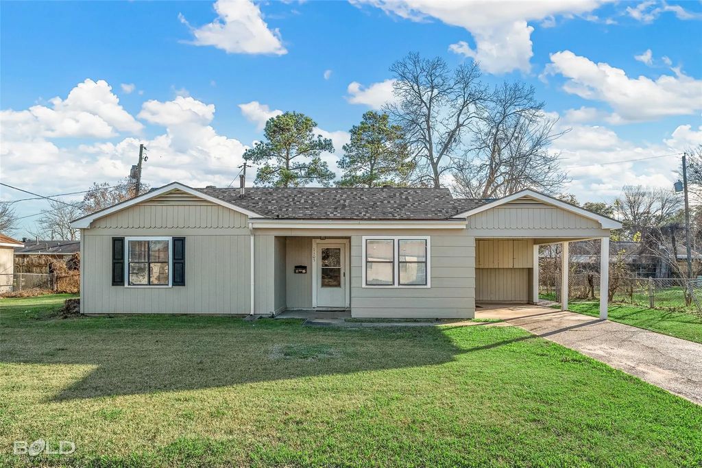 1105 Len Street, Bossier City