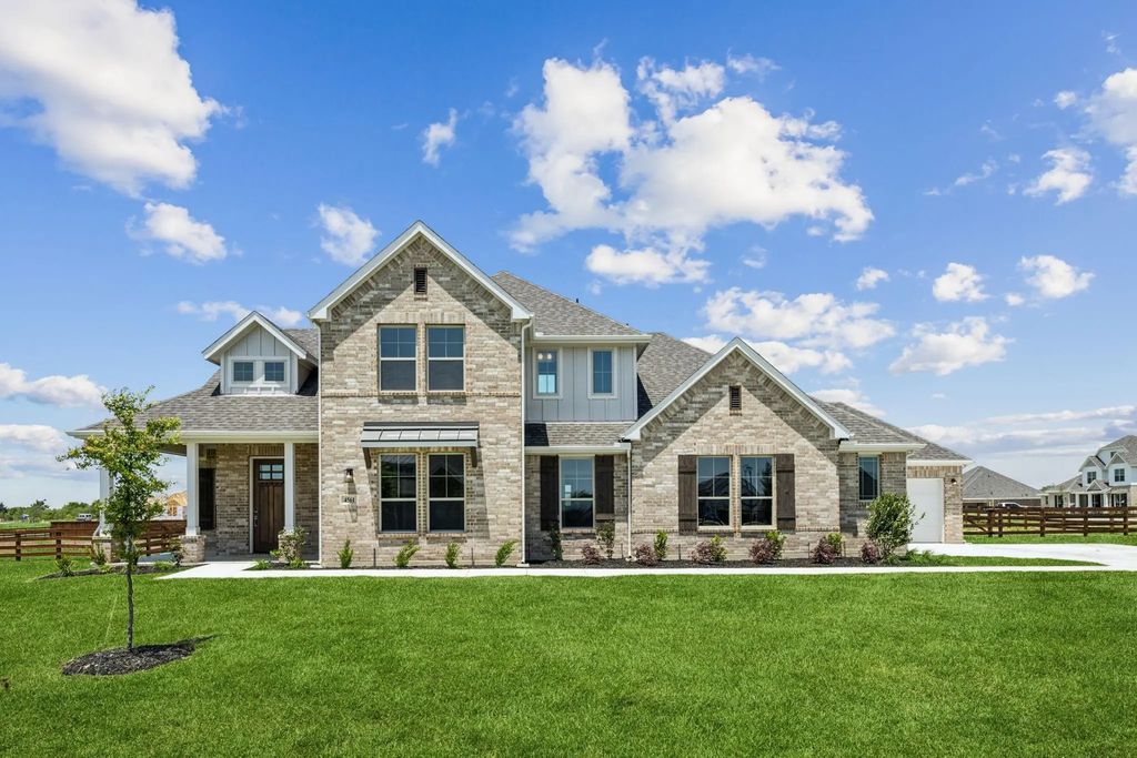 4561 Cowboss Road, Waxahachie