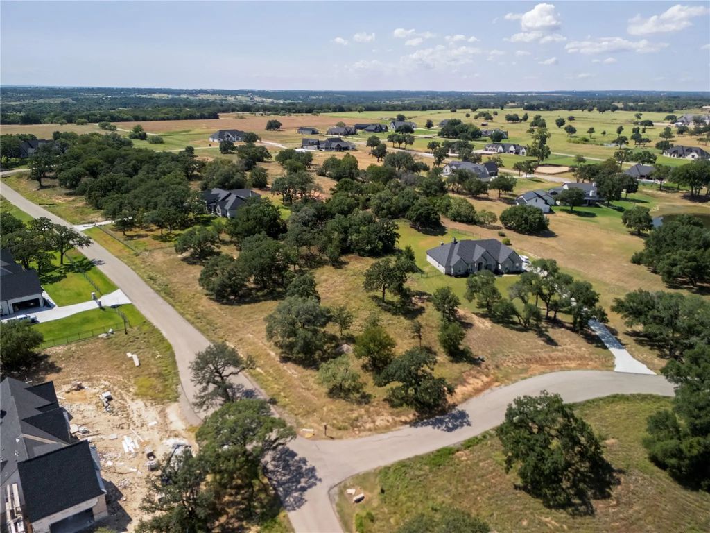 601 Nyoka Bend, Weatherford