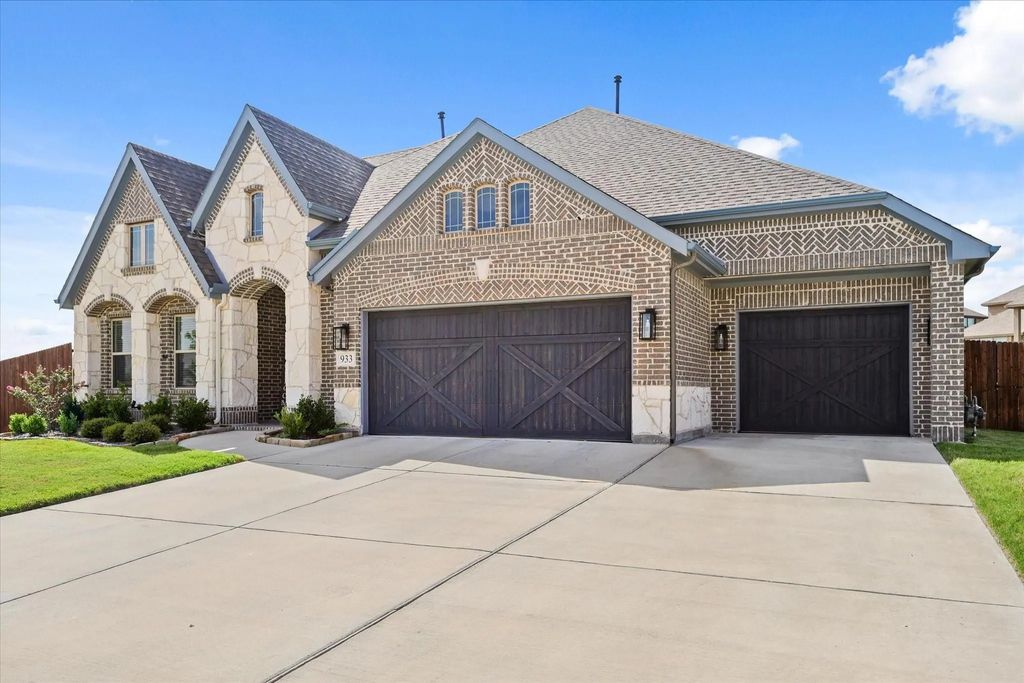 933 Homestead Drive, DeSoto