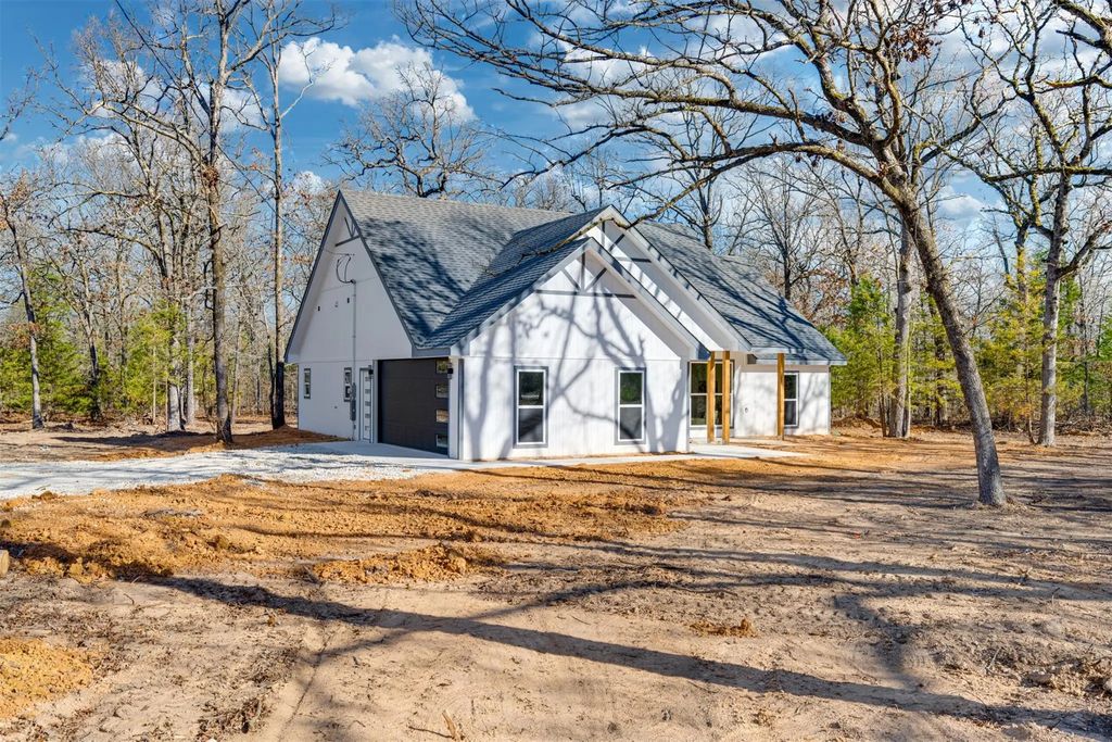 260 Private Road 35407, Sumner