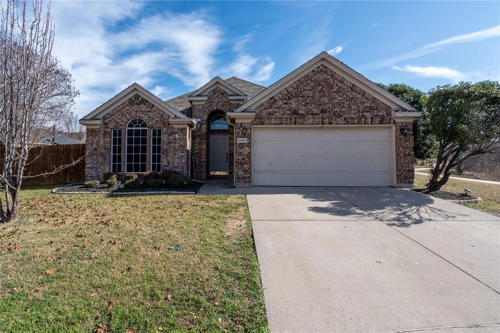 9900 Lamberton Terrace, Fort Worth