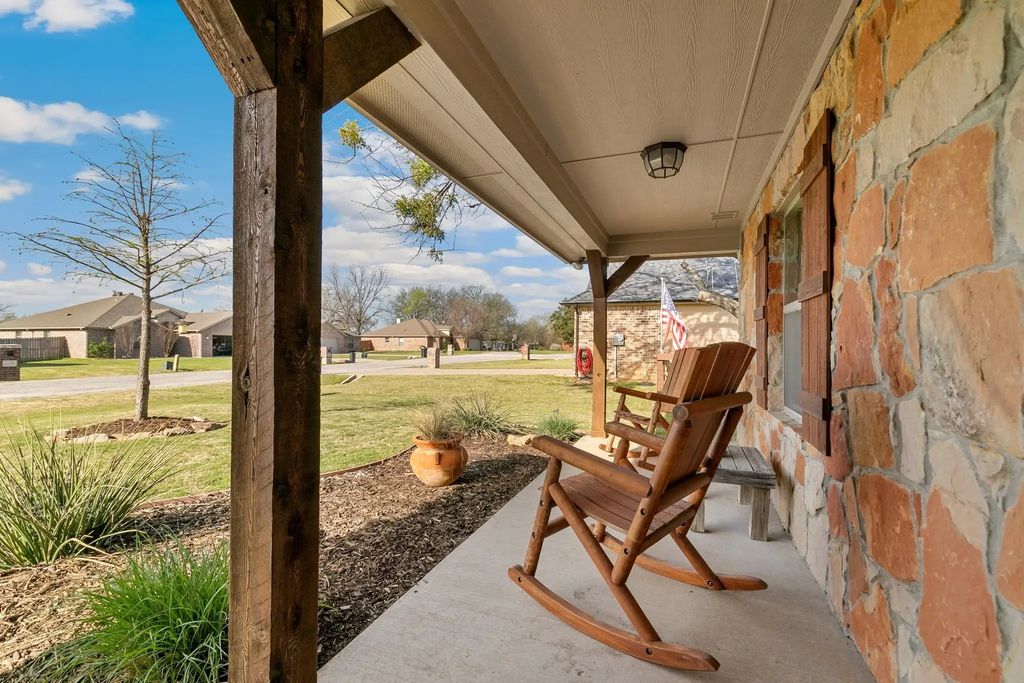1207 Mary Ann Court, Tioga
